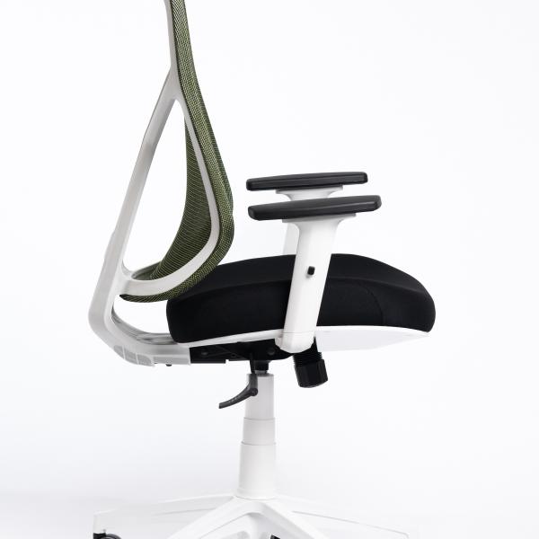 Model Jupiter white